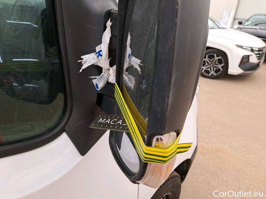  Renault  Master RENAULT  / 2014 / 4P / Fourgon tôlé FG GCf Trac F3500 L3H2 dCi 130 Euro6 #71