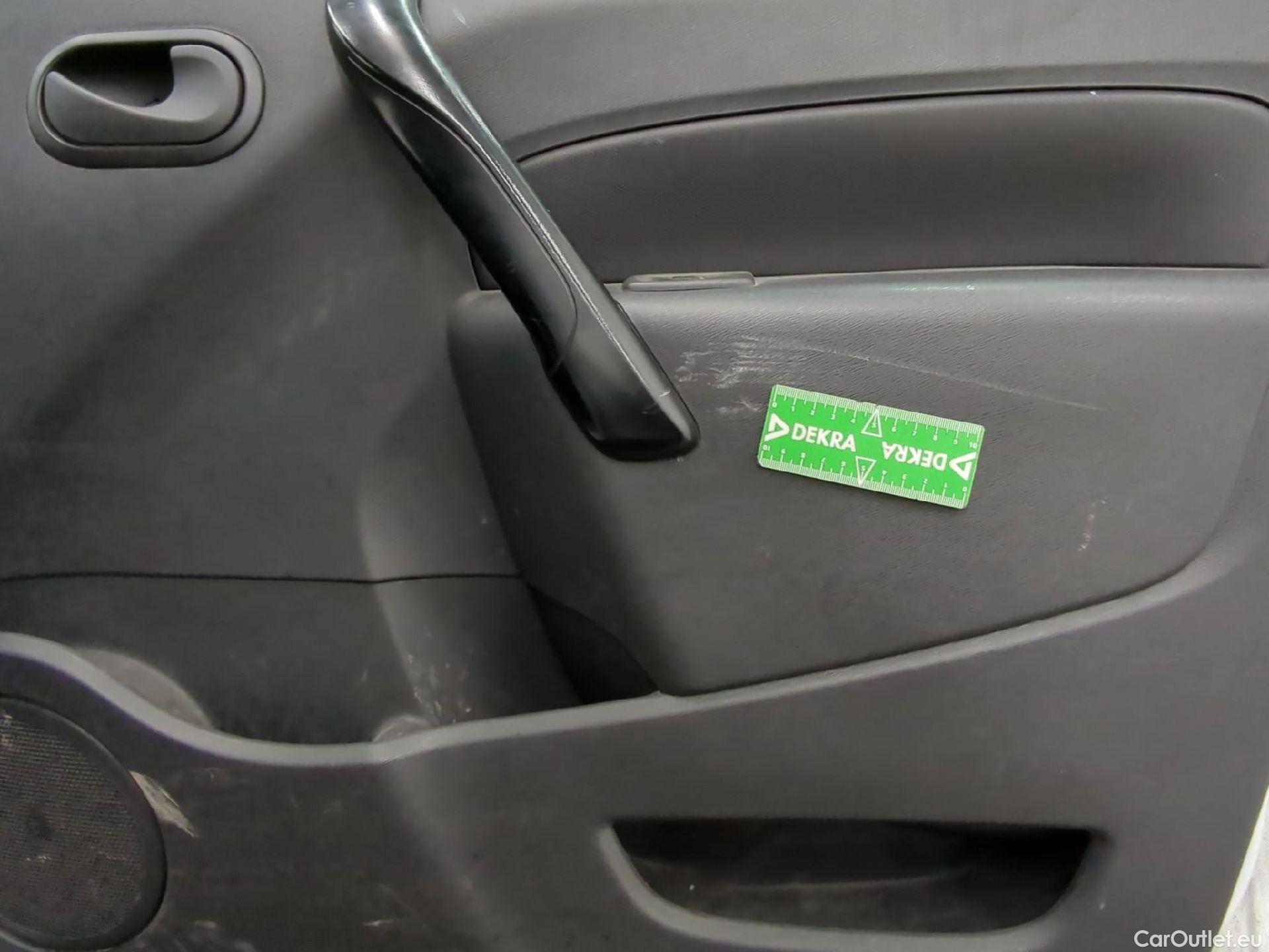  Renault  Kangoo  Express Maxi Grand Confort 1.5 dCi #102