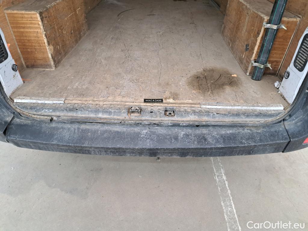  Renault  Master RENAULT  / 2014 / 4P / Fourgon tôlé FG GCf Trac F3500 L3H2 dCi 130 Euro6 #75