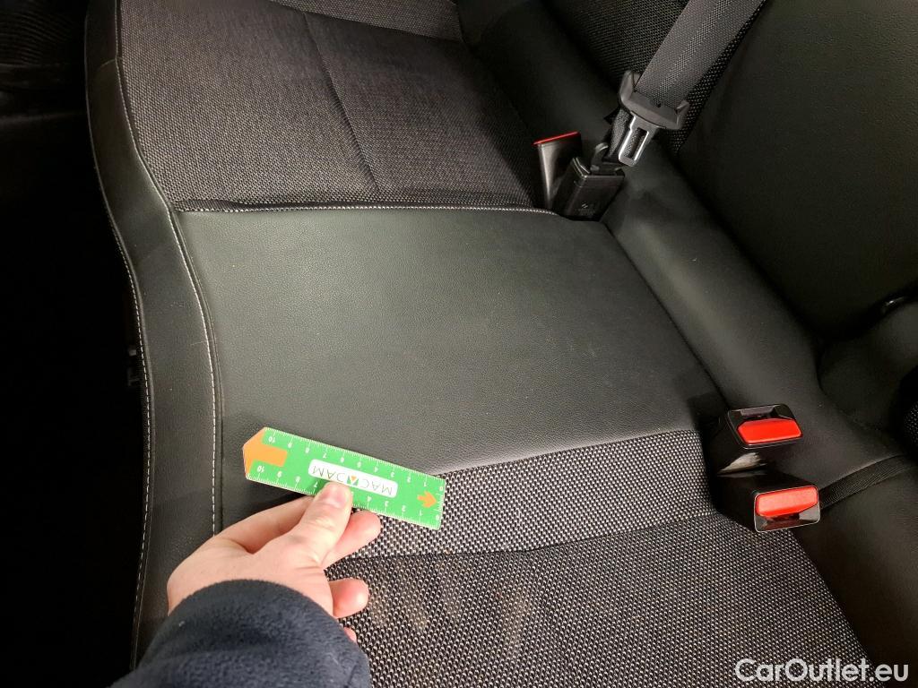  Renault  Captur  II Intens 1.6 E-TECH Plug-in 160CV BVA6 E6d / VO RECONDITIONNE - PHOTOS AVANT RECONDITIONNEMENT #11
