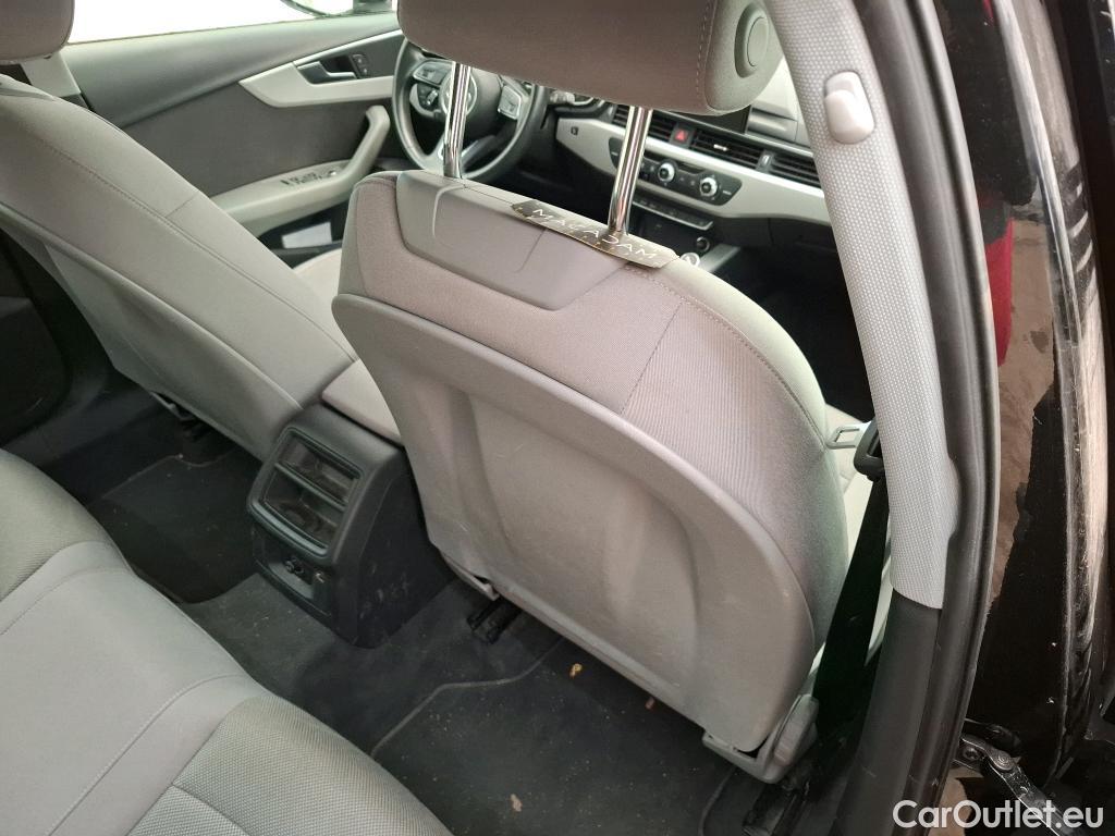  Audi  A4  Avant 30 TDI Business Line 2.0 TDI 135CV BVA7 E6d #15