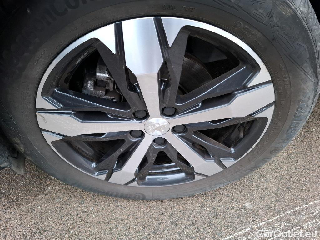  Peugeot  3008  Allure Pack 1.5 HDi 130CV BVA8 E6d #71