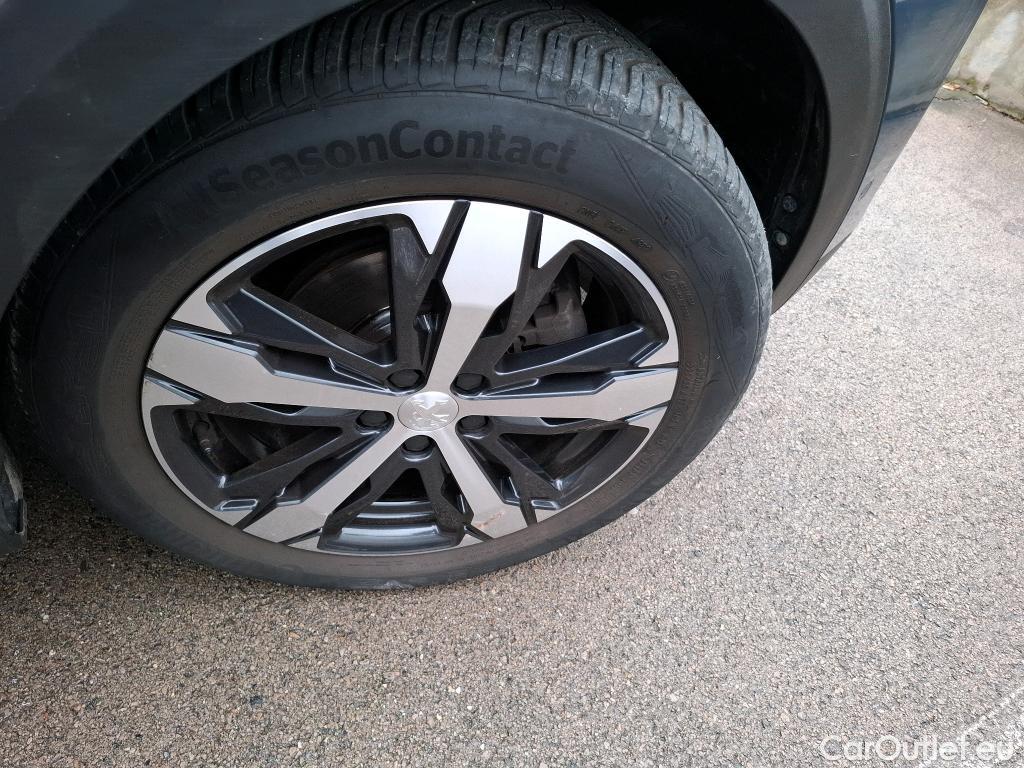  Peugeot  3008  Allure Pack 1.5 HDi 130CV BVA8 E6d #23