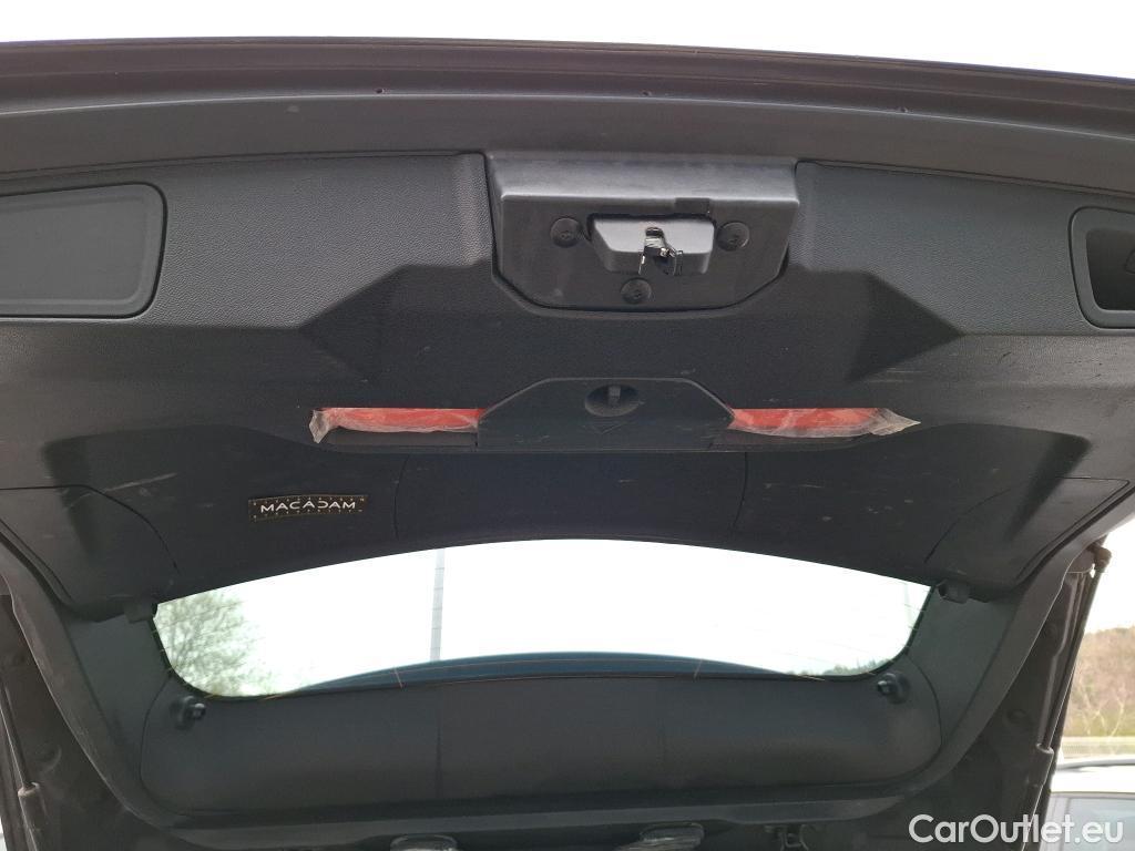  Peugeot  3008  Allure Pack 1.5 HDi 130CV BVA8 E6d #36
