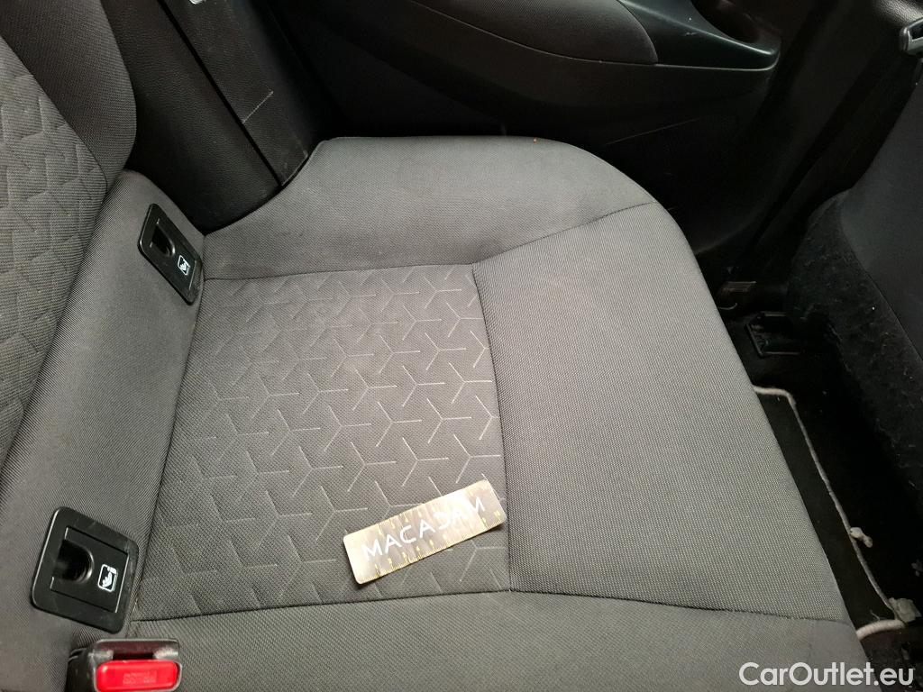  Toyota  Corolla TOYOTA  / 2018 / 5P / Berline Hybride 122h Dynamic Business Stage Acad #28