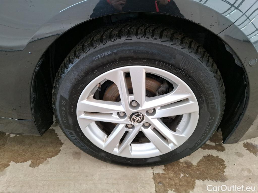  Toyota  Corolla TOYOTA  / 2018 / 5P / Berline Hybride 122h Dynamic Business Stage Acad #29