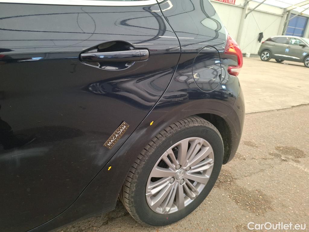  Peugeot  208 PEUGEOT  / 2015 / 5P / Berline Puretech 82 Allure #6