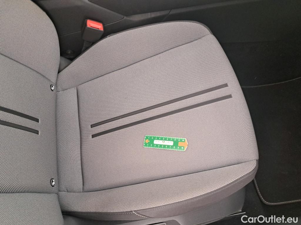  Seat  Leon SEAT  / 2020 / 5P / Berline 1.0 TSI 110 S&S Style Business #8