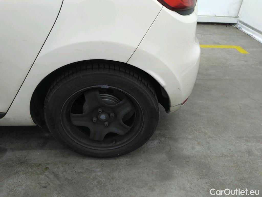  Renault  Clio  IV Business 1.5 dCi 90CV BVM5 E6 #31