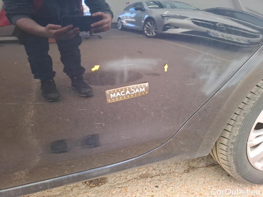  Peugeot  208 PEUGEOT  / 2015 / 5P / Berline Puretech 82 Allure #10