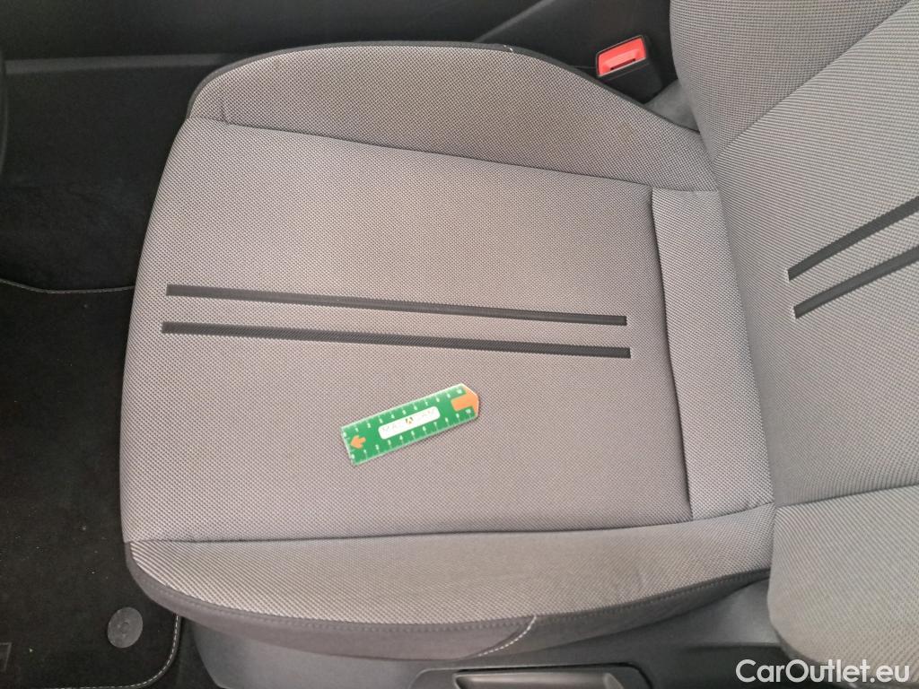  Seat  Leon SEAT  / 2020 / 5P / Berline 1.0 TSI 110 S&S Style Business #7
