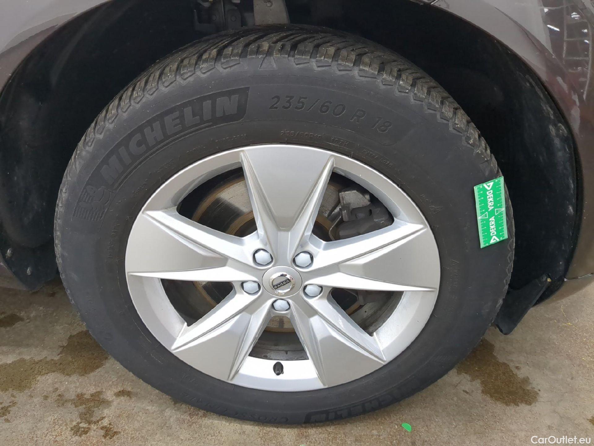  Volvo  XC60 VOLVO  / 2021 / 5P / SUV B4 AWD 197 Geartro Momentum Business #11