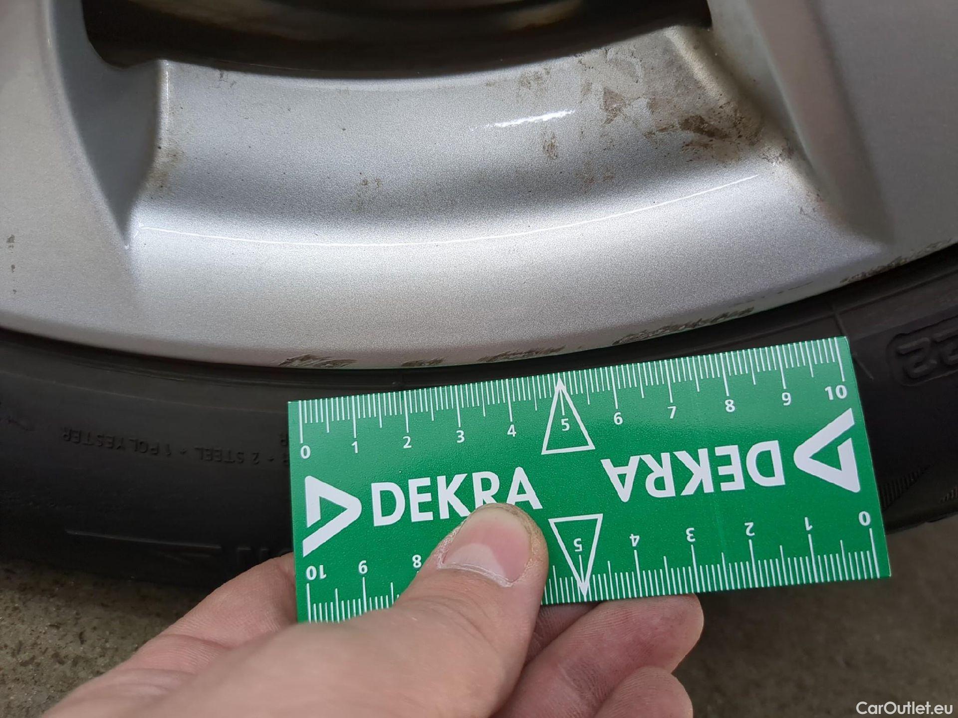  Toyota  Corolla TOYOTA  Touring Sports 5p Break Hybride 122h Dynamic Business #8