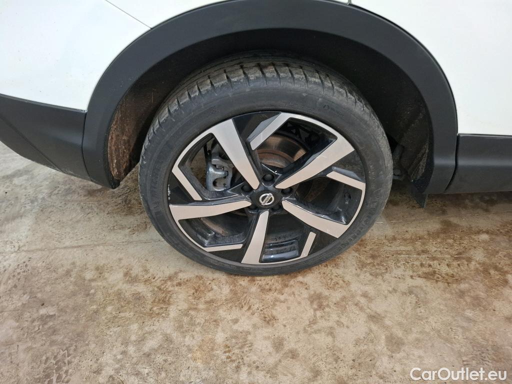  Nissan  Qashqai NISSAN  / 2017 / 5P / Crossover 1.3 DIG-T 160 DCT Tekna #31