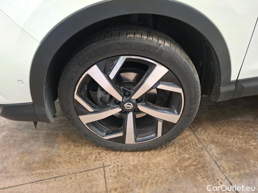  Nissan  Qashqai NISSAN  / 2017 / 5P / Crossover 1.3 DIG-T 160 DCT Tekna #1