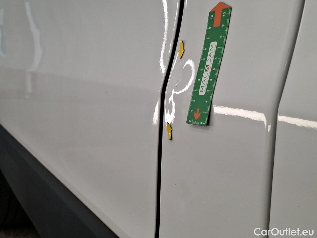  Renault  Trafic RENAULT  4p Combi Zen L1 Energy dCi 125 #16