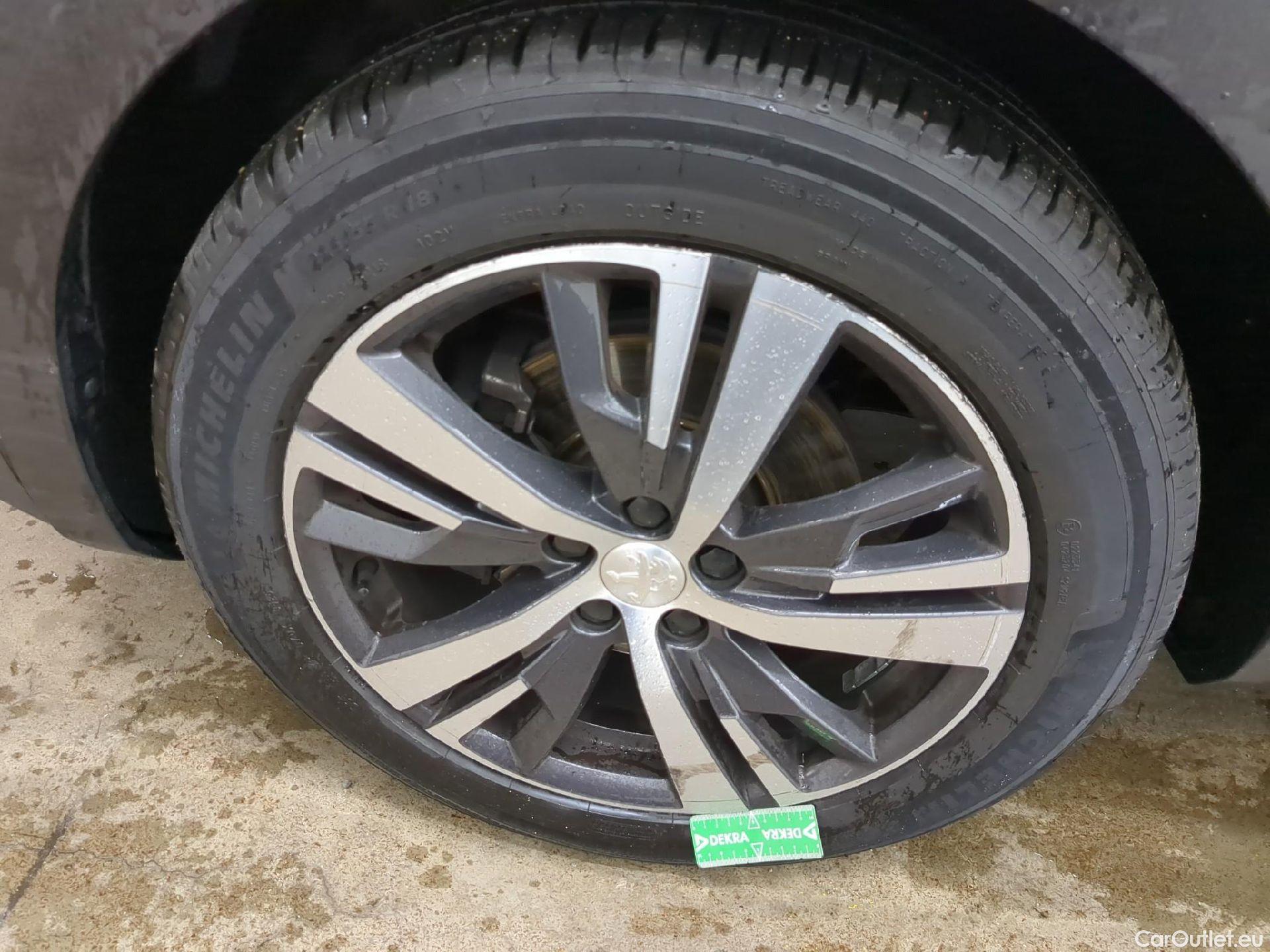  Peugeot  5008  Allure Pack 1.2 PureTech 130CV BVA8 7 Sieges E6d #7