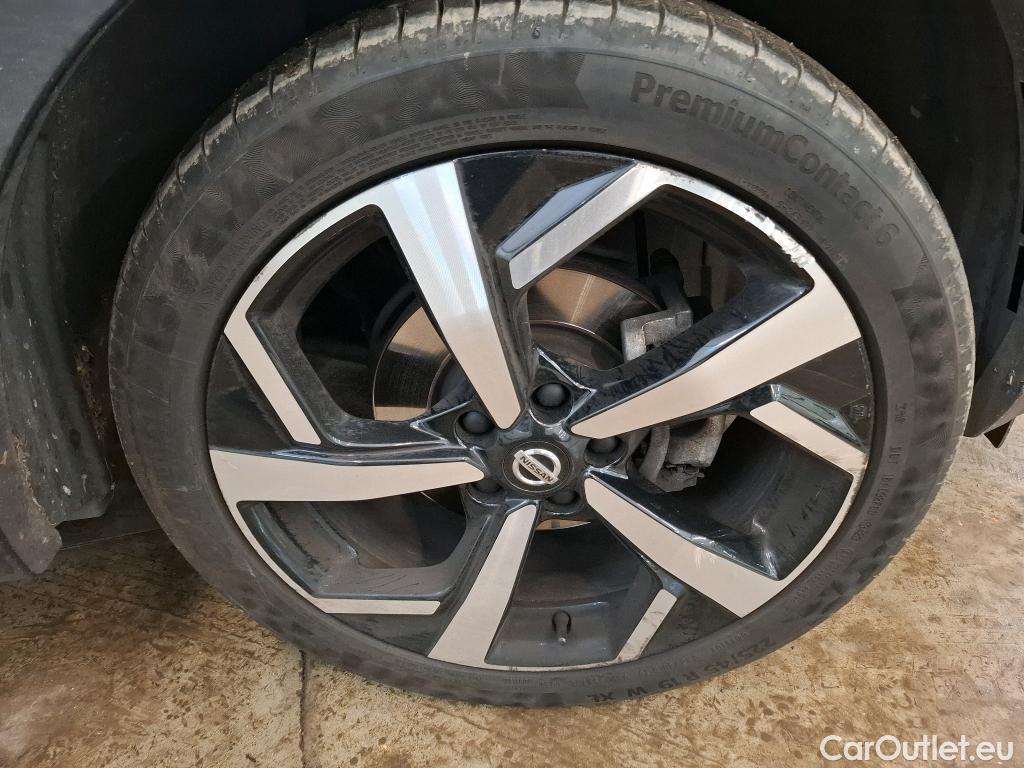  Nissan  Qashqai NISSAN  / 2017 / 5P / Crossover 1.3 DIG-T 160 DCT Tekna #11