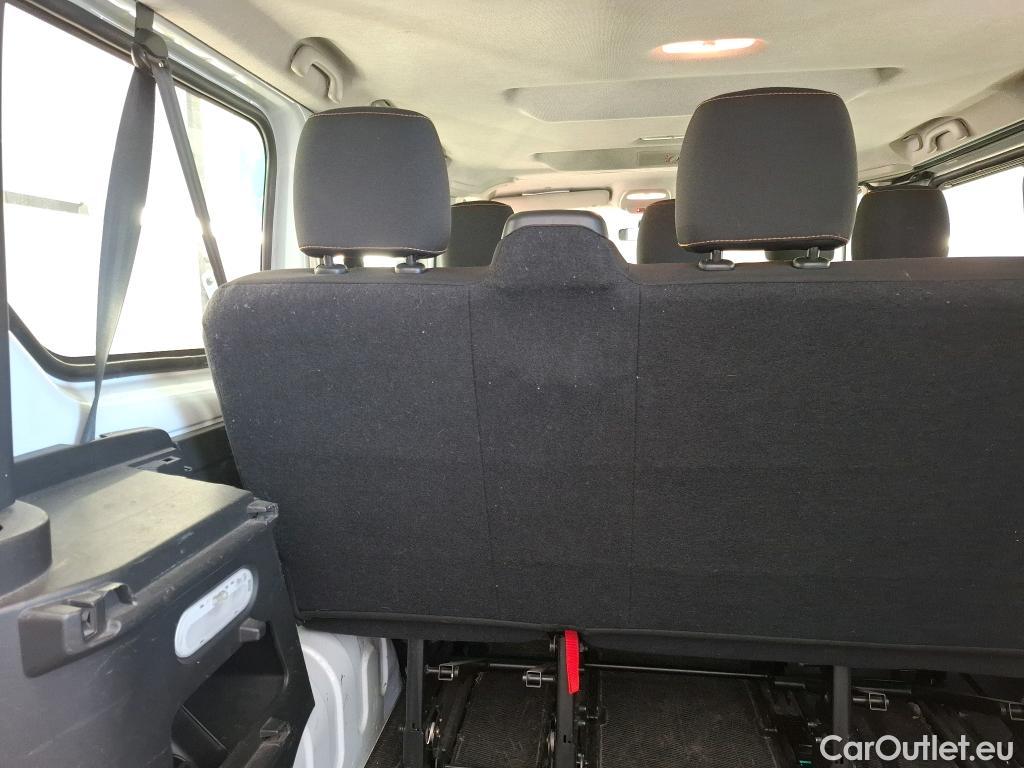  Renault  Trafic RENAULT  4p Combi Zen L1 Energy dCi 125 #5
