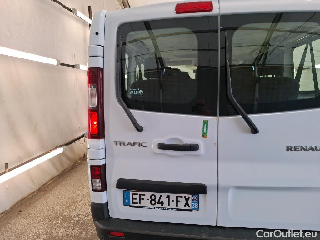  Renault  Trafic RENAULT  4p Combi Zen L1 Energy dCi 125 #9