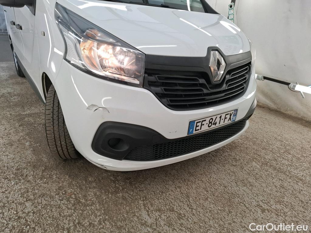  Renault  Trafic RENAULT  4p Combi Zen L1 Energy dCi 125 #10