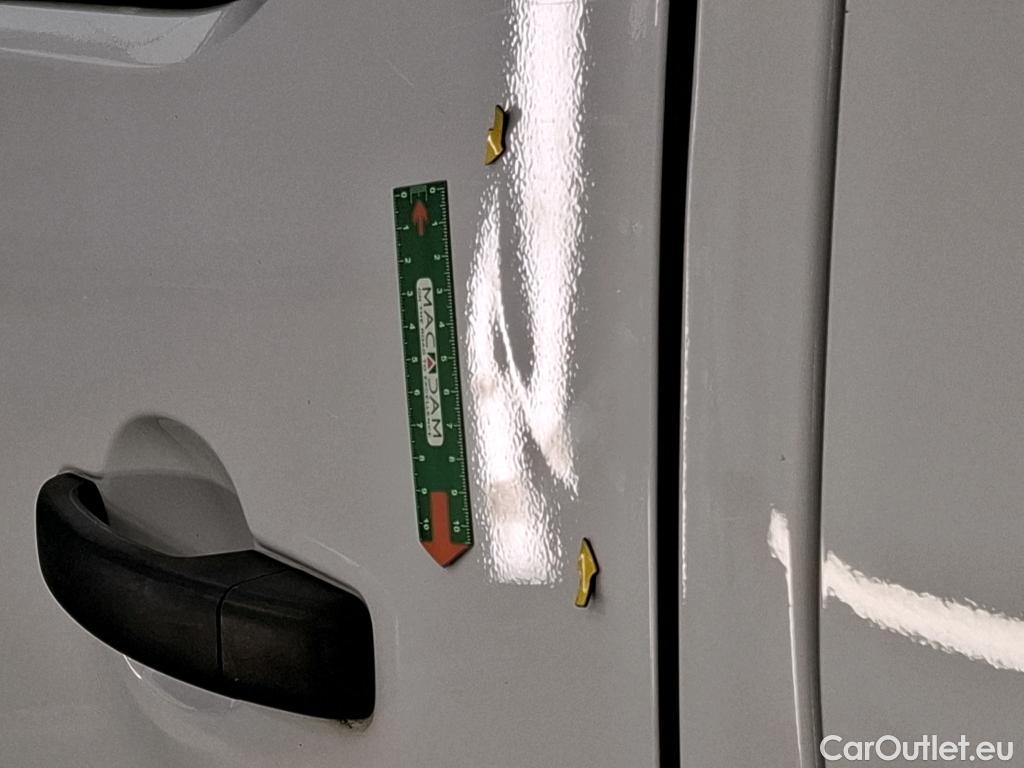  Renault  Trafic RENAULT  4p Combi Zen L1 Energy dCi 125 #6