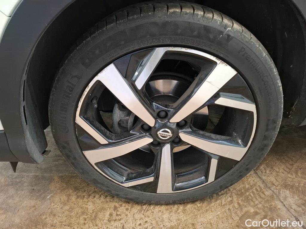  Nissan  Qashqai NISSAN  / 2017 / 5P / Crossover 1.3 DIG-T 160 DCT Tekna #2