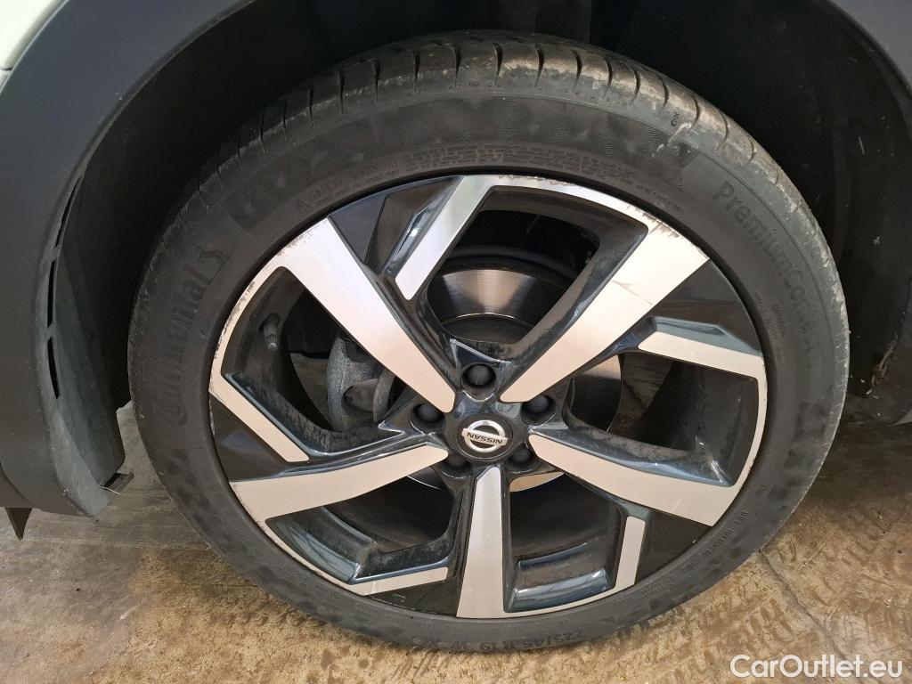  Nissan  Qashqai NISSAN  / 2017 / 5P / Crossover 1.3 DIG-T 160 DCT Tekna #20