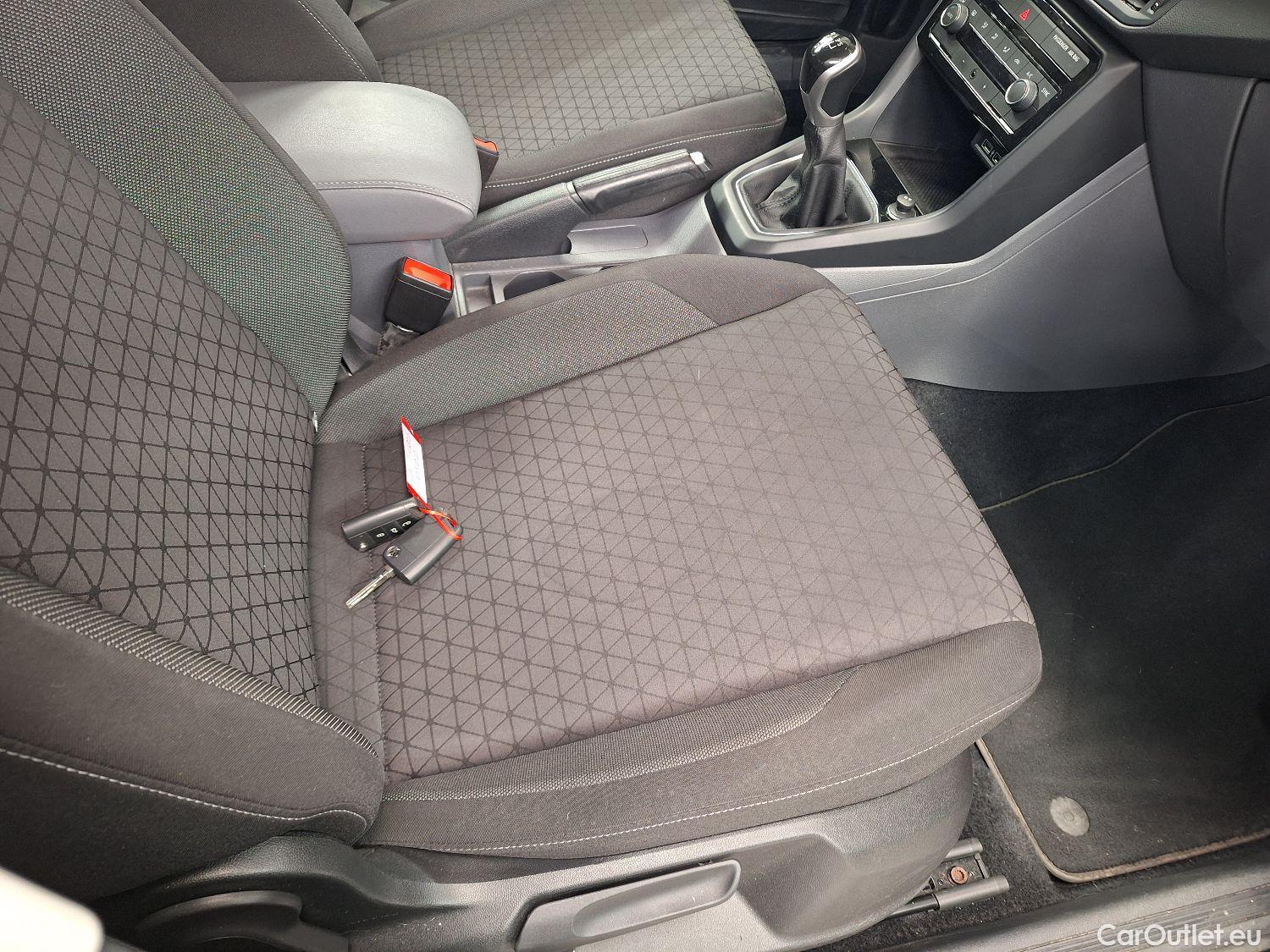  Volkswagen  T-CROSS VW,  '18, Volkswagen  1.0 TSI OPF 70kW Life 5d #4