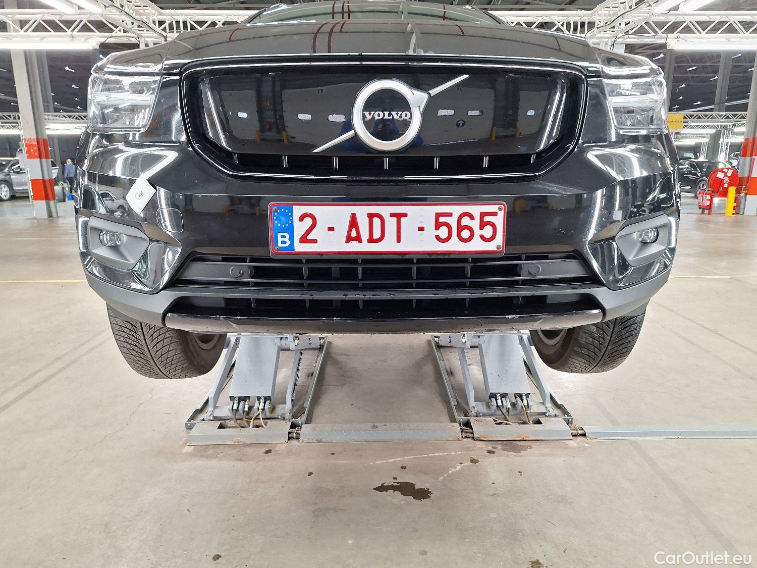  Volvo  XC 40 Volvo, XC40 '17, Volvo XC40 P8 4x4 Recharge R-Design 5d #1