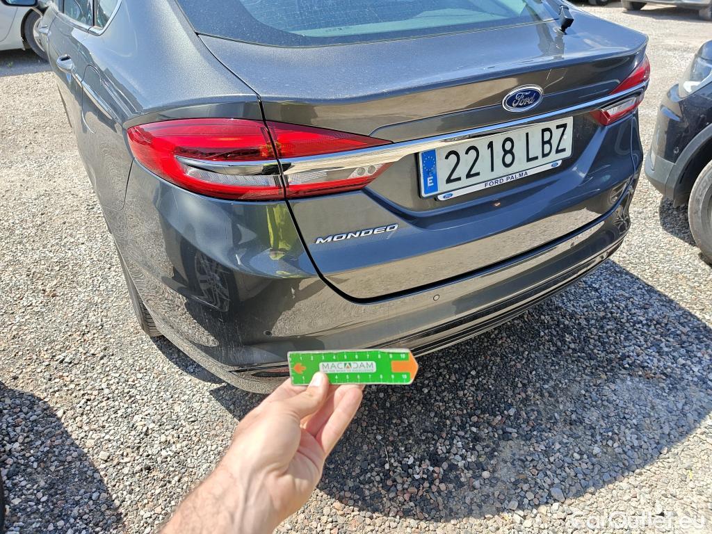  Ford  Mondeo FORD  / 2014 / 5P / berlina con portón 2.0 TDCi 110kW (150CV) Titanium 235 #28