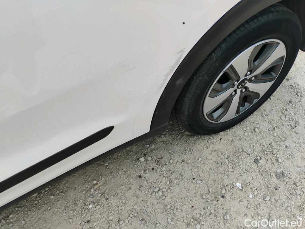  KIA  Niro  Drive 1.6 105CV AT6 E6 #5