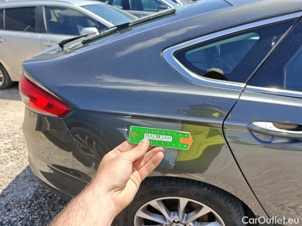  Ford  Mondeo FORD  / 2014 / 5P / berlina con portón 2.0 TDCi 110kW (150CV) Titanium 235 #6