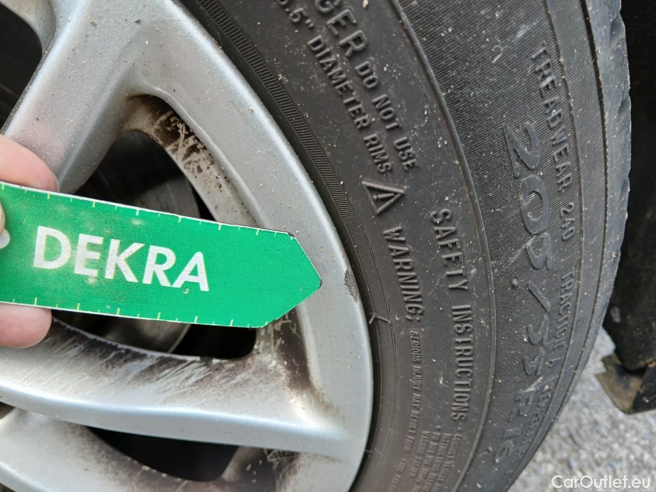  Bmw  Serie 1  Berlina 5p 116d 1.5 115CV MT6 E6 #19