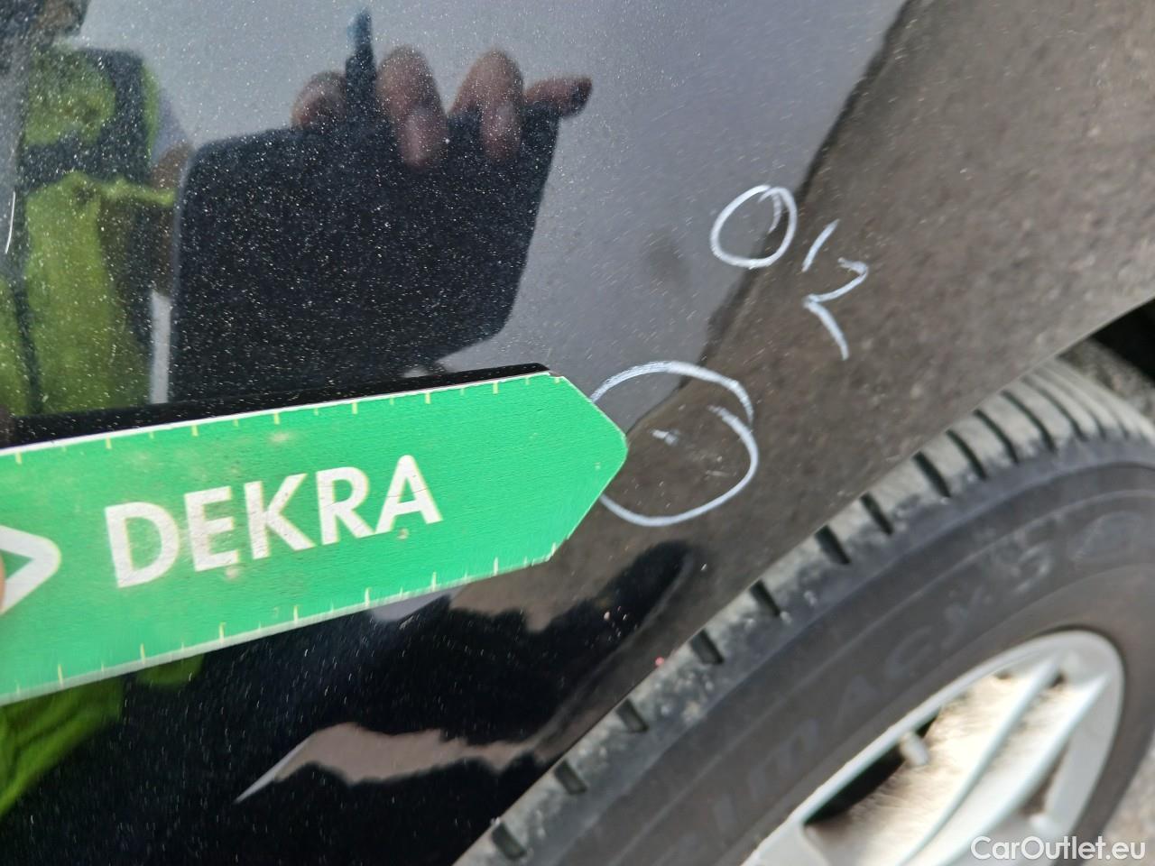  Bmw  Serie 1  Berlina 5p 116d 1.5 115CV MT6 E6 #12