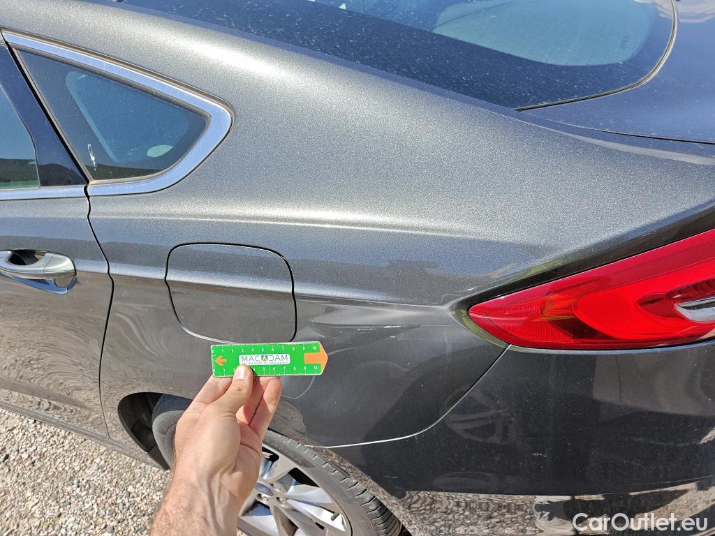  Ford  Mondeo FORD  / 2014 / 5P / berlina con portón 2.0 TDCi 110kW (150CV) Titanium 235 #1