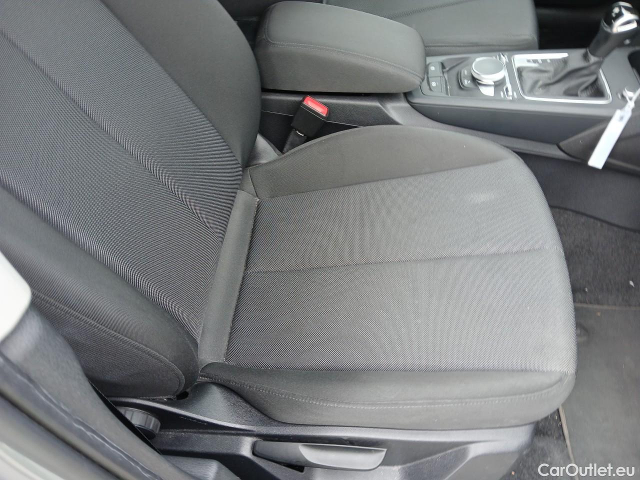  Land Rover  Discovery AUDI Q2 / 2020 / 5P / todoterreno Advanced 30 TDI 85kW (116CV) S tronic #2
