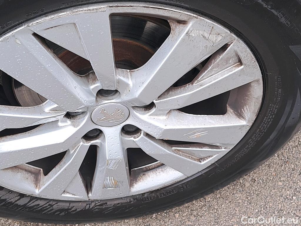  Peugeot  3008  Active Pack 1.5 HDi 130CV MT6 E6d #6
