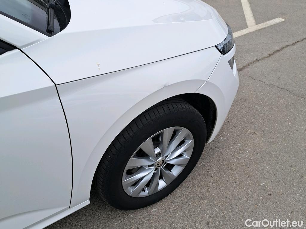  Skoda  KAMIQ SKODA  1.0 TSI 81kW (110CV) DSG Ambition #1