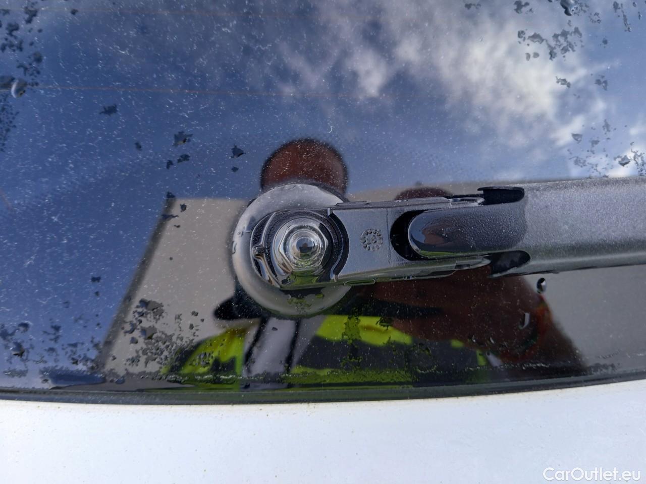  Nissan  Qashqai NISSAN  / 2017 / 5P / todoterreno dCi 85 kW (115 CV) ACENTA #40