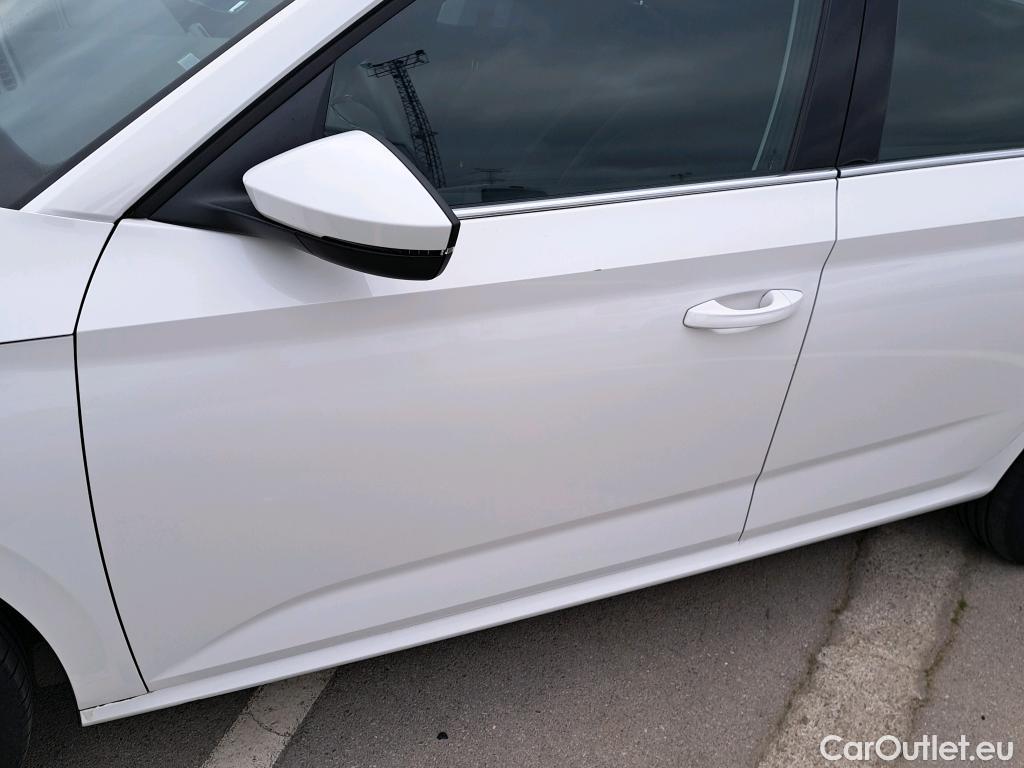  Skoda  KAMIQ SKODA  1.0 TSI 81kW (110CV) DSG Ambition #7