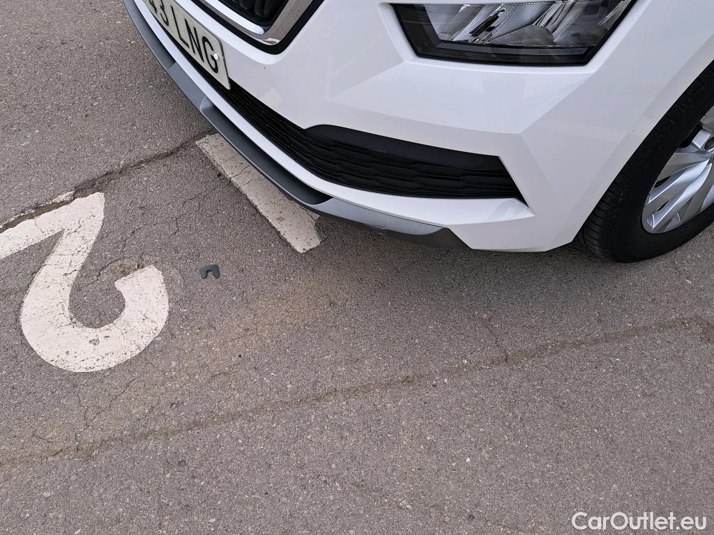  Skoda  KAMIQ SKODA  1.0 TSI 81kW (110CV) DSG Ambition #3
