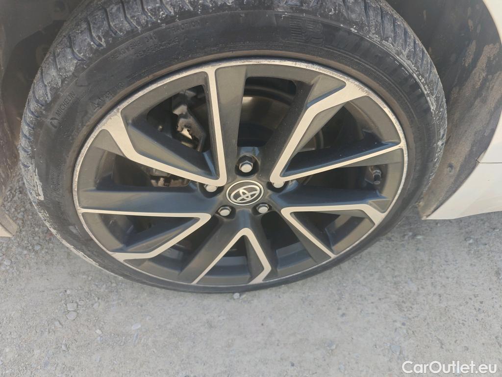  Toyota  Corolla TOYOTA  / 2019 / 4P / sedán 1.8 125H ADVANCE E-CVT SEDAN #8