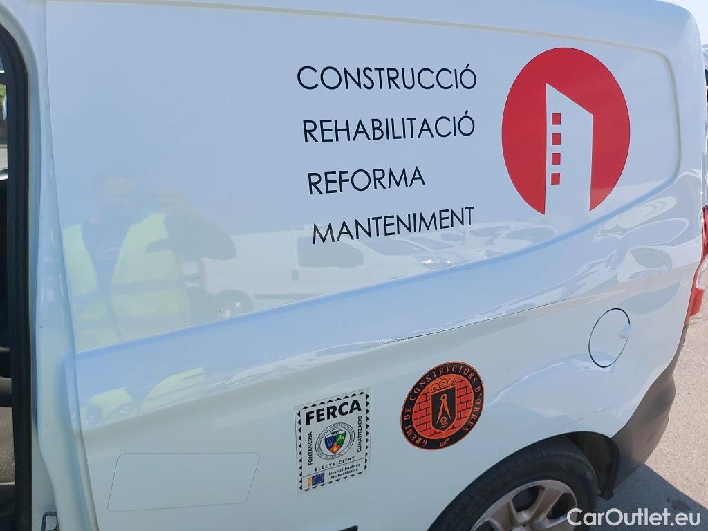  Ford  Transit FORD  Courier/2014/4P/furgón der.turis Van 1.5 TDCi 56kW Trend #32