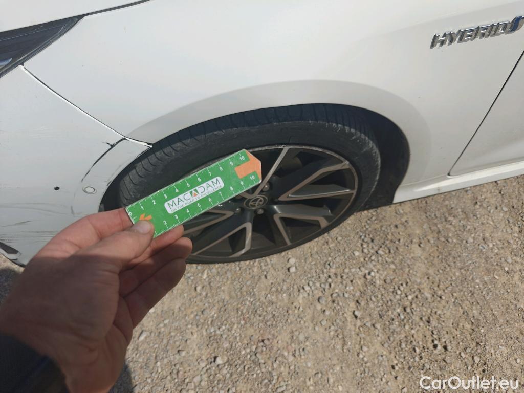 Toyota  Corolla TOYOTA  / 2019 / 4P / sedán 1.8 125H ADVANCE E-CVT SEDAN #14