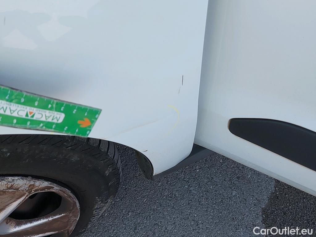  Ford  Transit FORD  Courier/2014/4P/furgón der.turis Van 1.5 TDCi 56kW Trend #25
