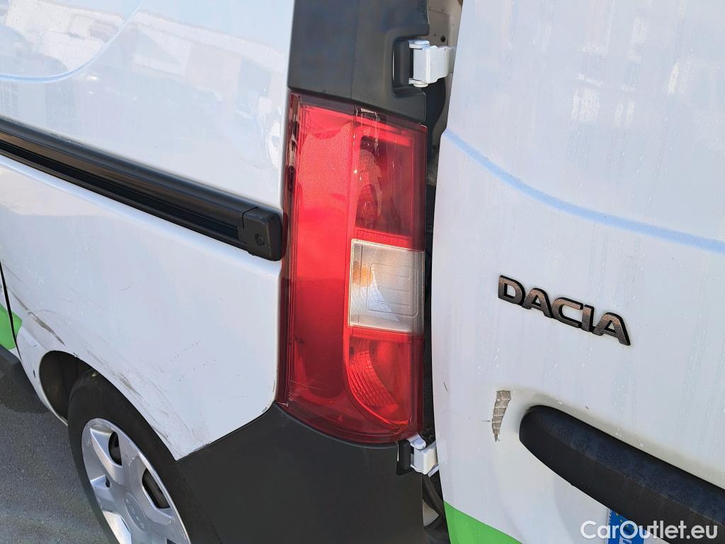  Dacia  Dokker DACIA  / 2013 / 4P / furgón derivado de turismo Van Essential Blue dCi 70kW (95CV) #27