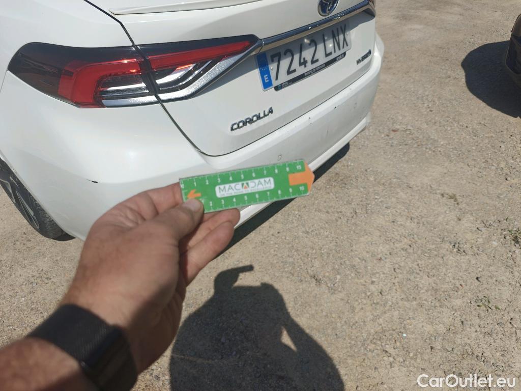 Toyota  Corolla TOYOTA  / 2019 / 4P / sedán 1.8 125H ADVANCE E-CVT SEDAN #24