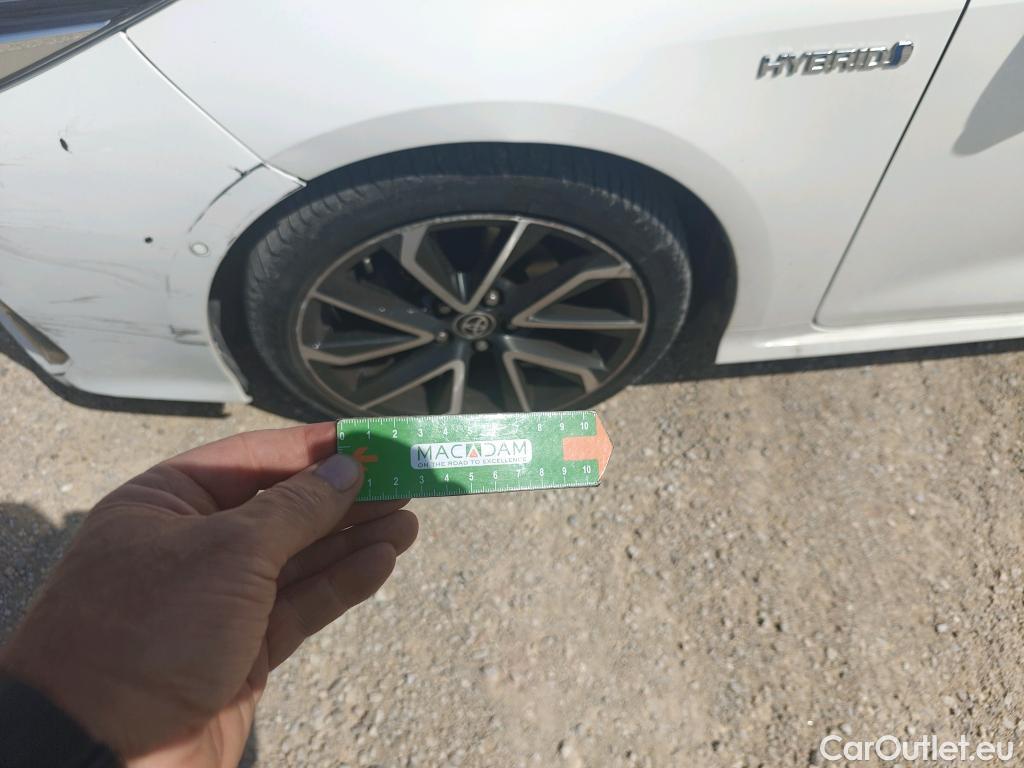  Toyota  Corolla TOYOTA  / 2019 / 4P / sedán 1.8 125H ADVANCE E-CVT SEDAN #5