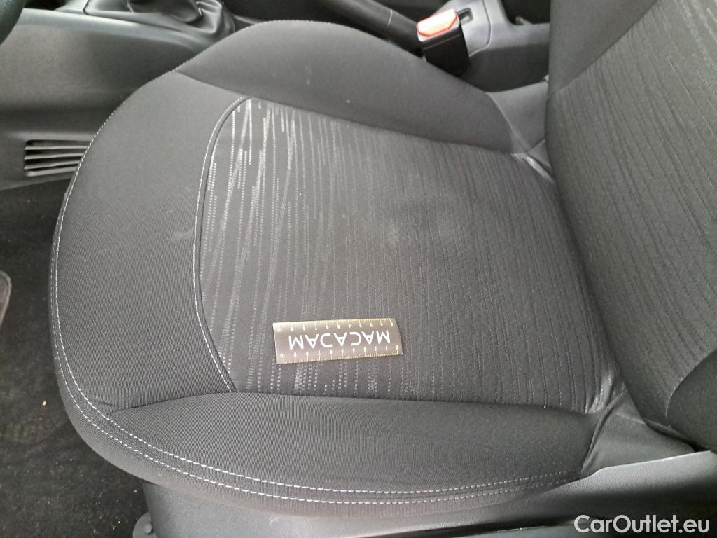  Peugeot  208  Affaire Premium Pack 1.5 HDi 100CV BVM5 E6dT #28